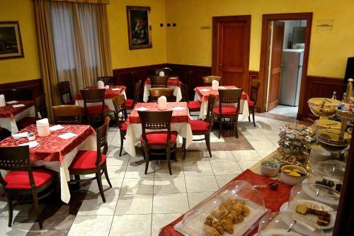 Tricolore Hotel