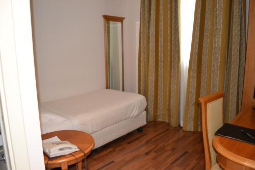 Tricolore Hotel