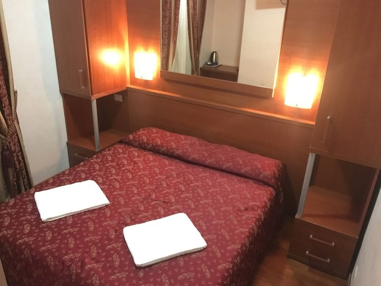Hostal Lam Guest House