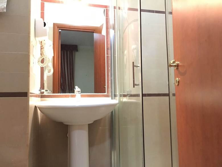 Hostal Lam Guest House