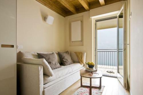 Laglio Apartment
