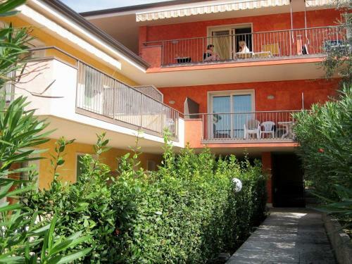 Apartment Camelia 28