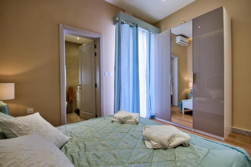 Amazing 4-bedroom Sliema Town House With Jacuzzi
