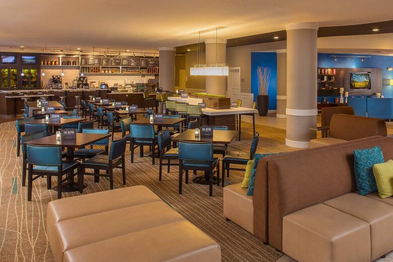 Hotel Courtyard By Marriott