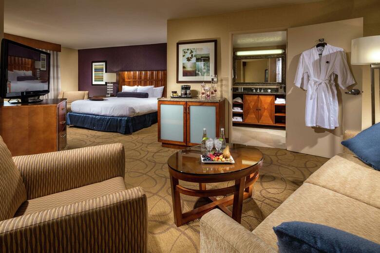 Doubletree Hotel Carson Civic Plaza