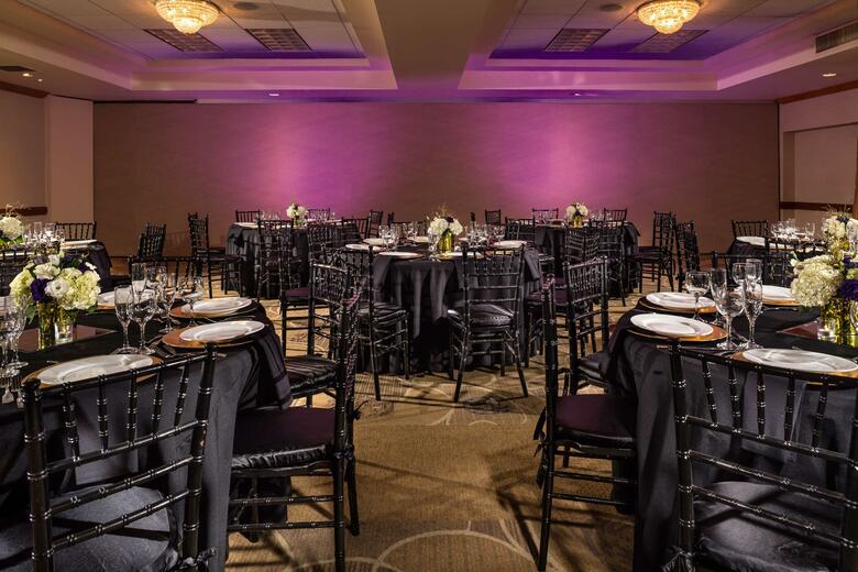 Doubletree Hotel Carson Civic Plaza