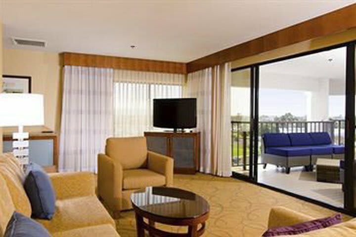 Doubletree Hotel Carson Civic Plaza
