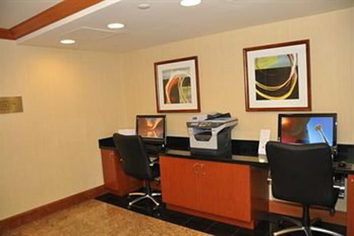 Doubletree Hotel Carson Civic Plaza