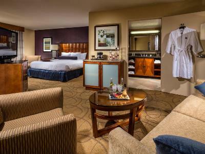 Doubletree Hotel Carson Civic Plaza
