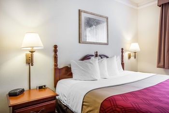 Hotel Econo Lodge Inn & Suites