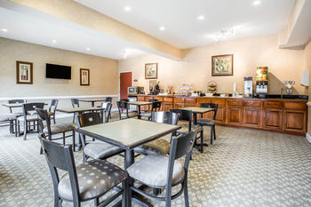 Hotel Econo Lodge Inn & Suites
