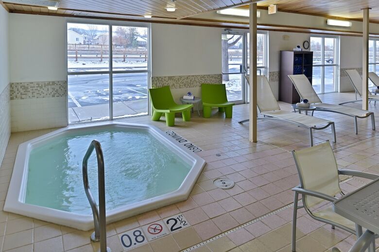 Hotel Quality Inn & Suites