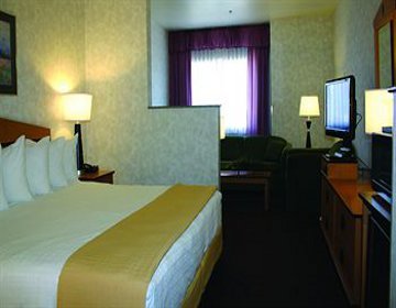 Crystal Inn Hotel & Suites