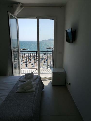 Hotel Tirreno