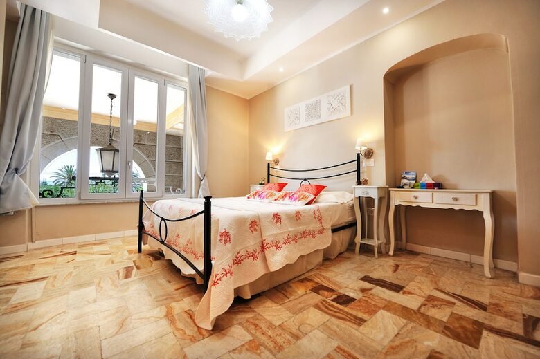 Hostal Onda Marina Rooms