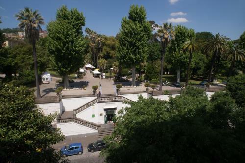 Hostal Napoli Milionaria B&B