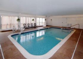 Hotel Comfort Suites