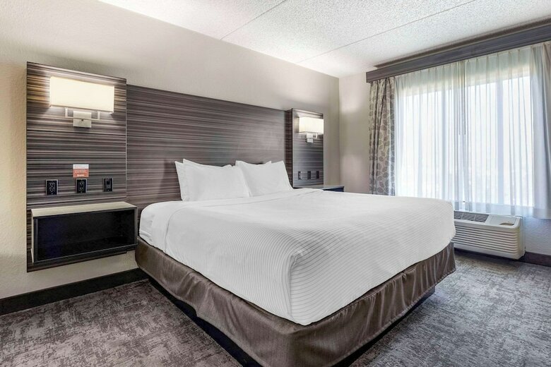 Red Lion Hotel