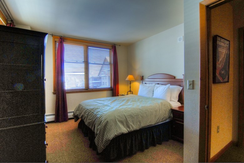 Hotel Zephyr Mountain Lodge