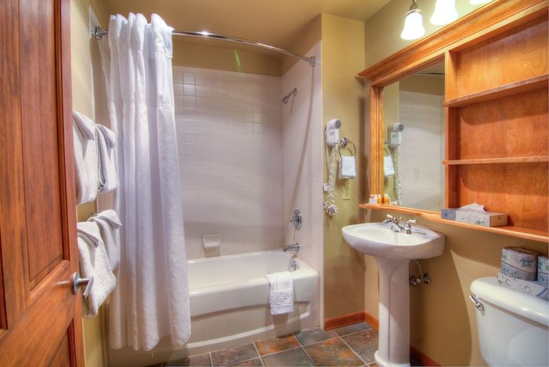 Hotel Zephyr Mountain Lodge