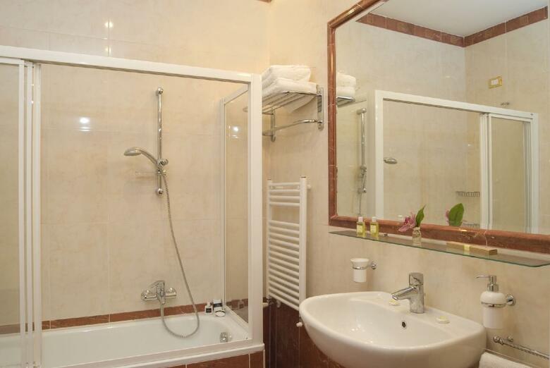 Bed & Breakfast Residenza Gens Julia