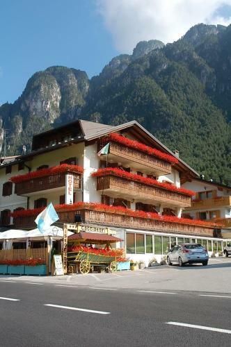 Hotel Albergo Ristorante Cacciatori