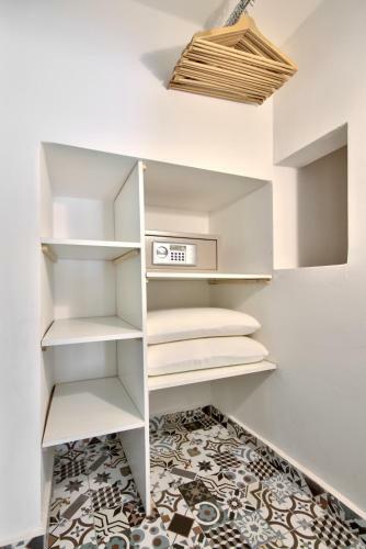 Central Valletta Two Bedroom Apartment