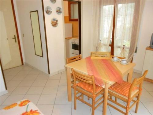 Two-bedroom Apartment Rosolina Mare Near Sea 3