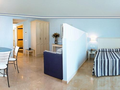 Aparthotel Villaggio Cala La Luna