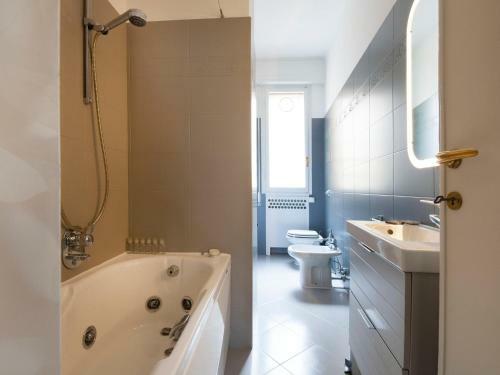 Irnerio Halldis Apartments
