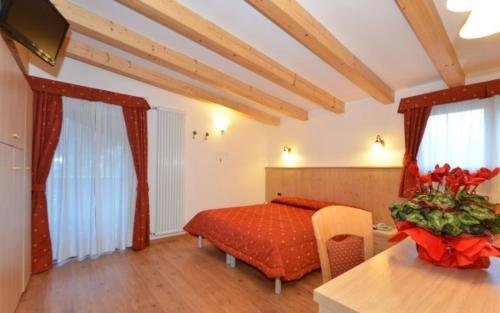 Hotel Zirmes