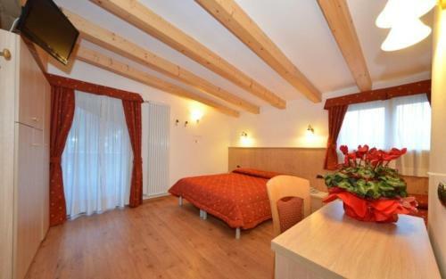 Hotel Zirmes
