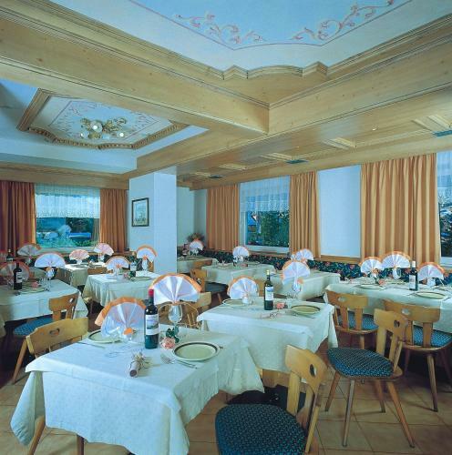 Hotel Zirmes
