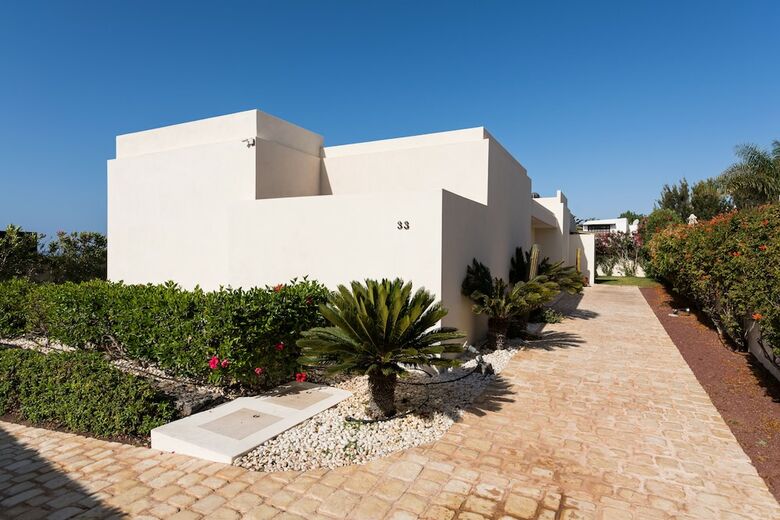Alondra Villas Y Suites