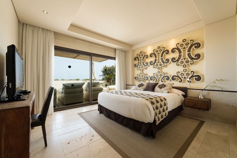 Alondra Villas Y Suites