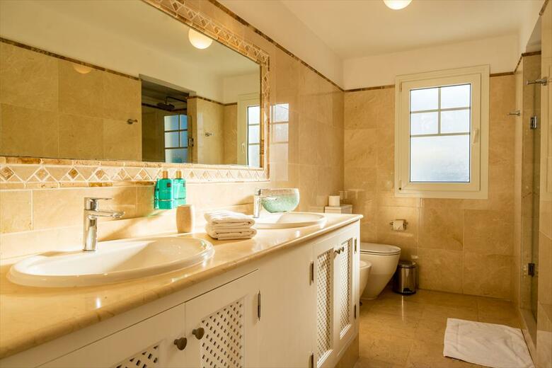 Alondra Villas Y Suites