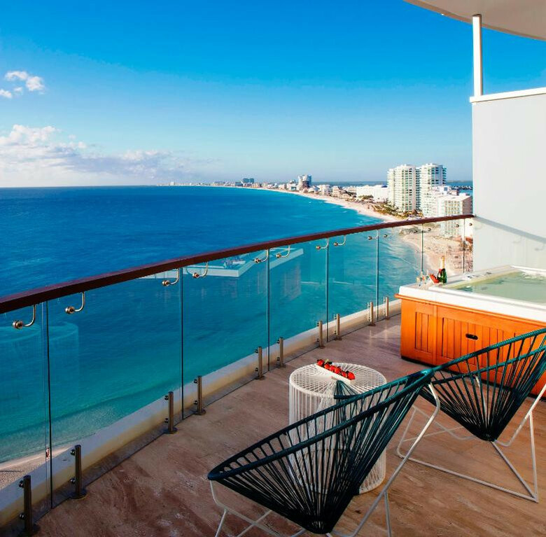 Hotel Krystal Grand Cancun