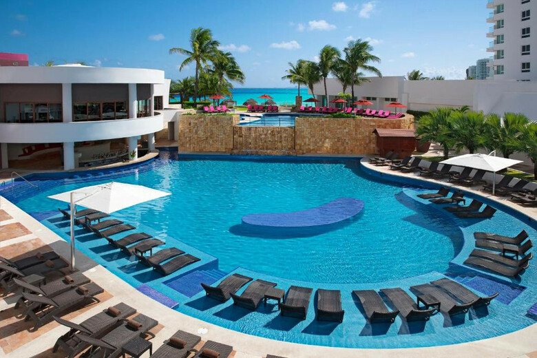 Hotel Krystal Grand Cancun