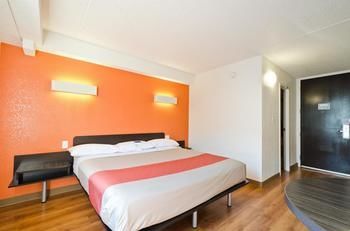 Hotel Motel 6 Washington Dc Sw-springfield