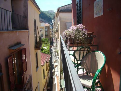 Hostal Sorrento Inn Guesthouse