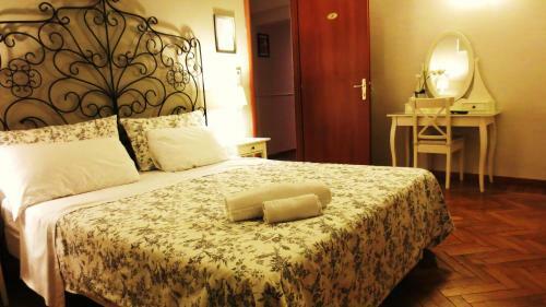 Hostal Villa Borghese Guest House