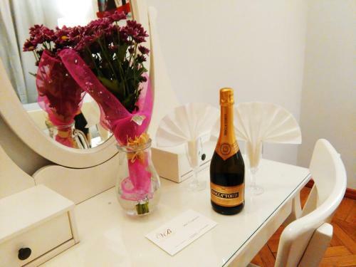Hostal Villa Borghese Guest House