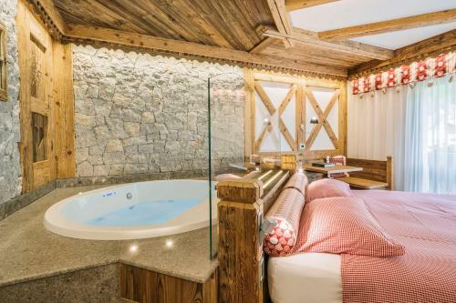 Albergo Hotel Chalet Pineta