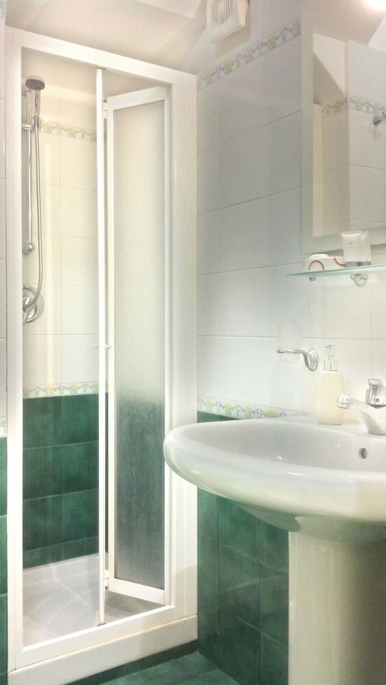 Bed & Breakfast Holidays Cefal�