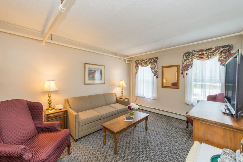 Hotel Eagle Mountain House And Golf Club