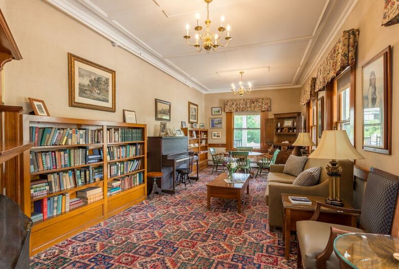 Hotel Eagle Mountain House And Golf Club