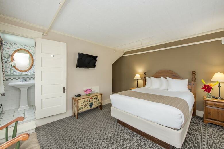 Hotel Eagle Mountain House And Golf Club