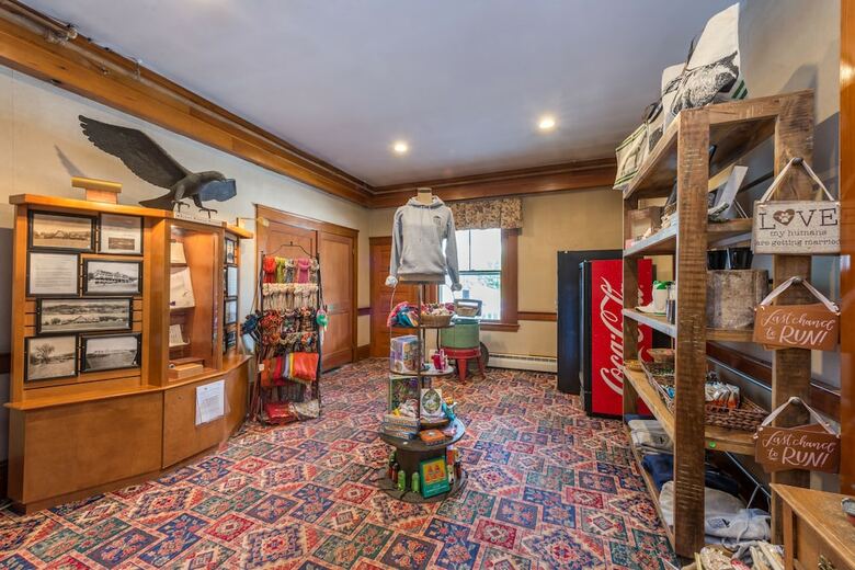 Hotel Eagle Mountain House And Golf Club