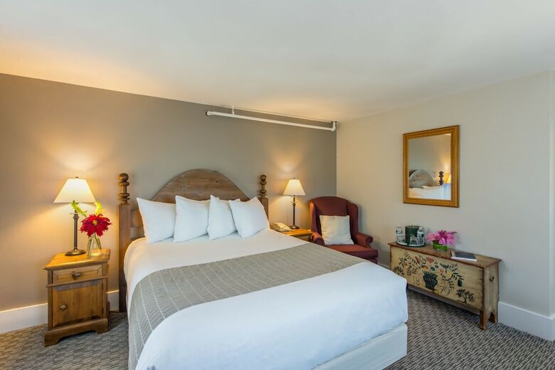 Hotel Eagle Mountain House And Golf Club