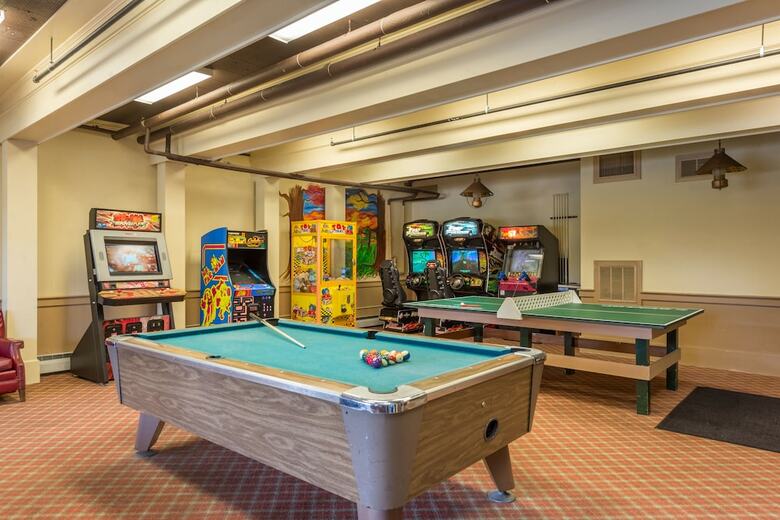 Hotel Eagle Mountain House And Golf Club